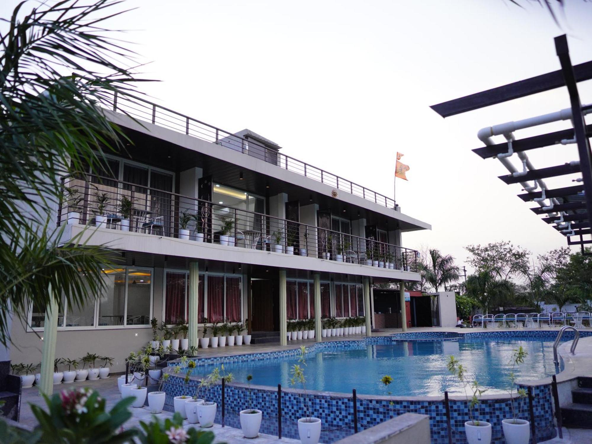 Fun O Farm Luxury Farm Villa Indore Bagian luar foto